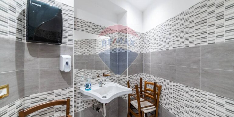 20251106135813-999218-1