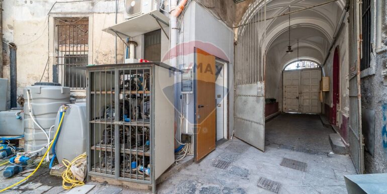 20251106135813-999218-4