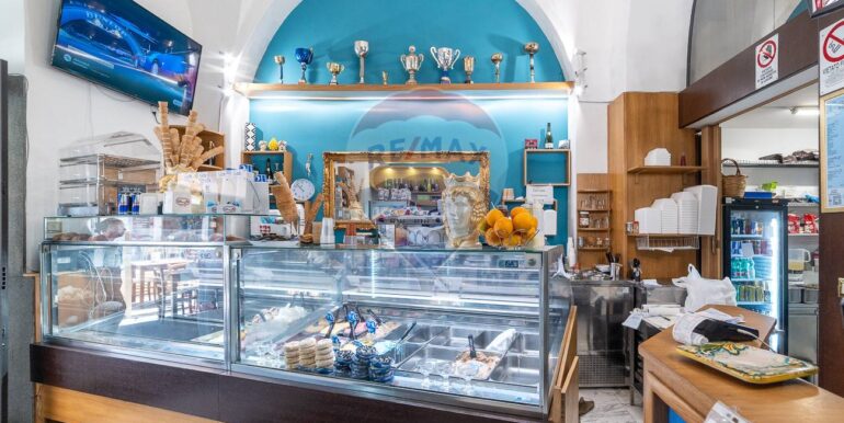 20251106135814-999218-10