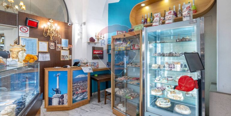 20251106135814-999218-12