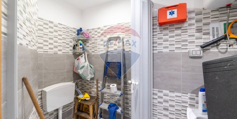 20251106135815-999218-14