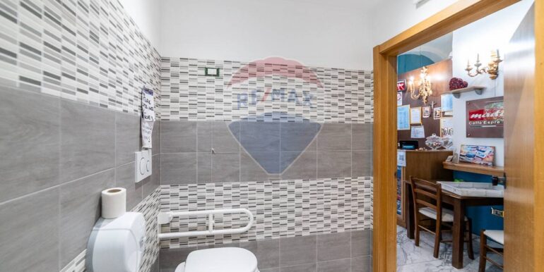 20251106135815-999218-15