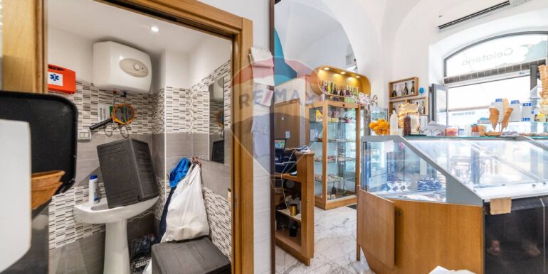 20251106135815-999218-19