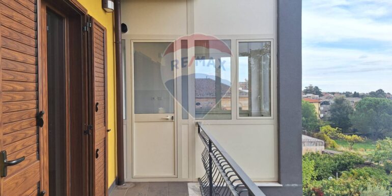 20251106170125-999219-6