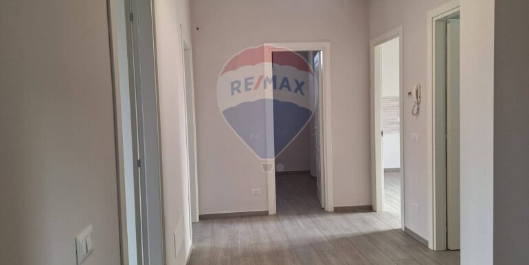 20251106170127-999219-7