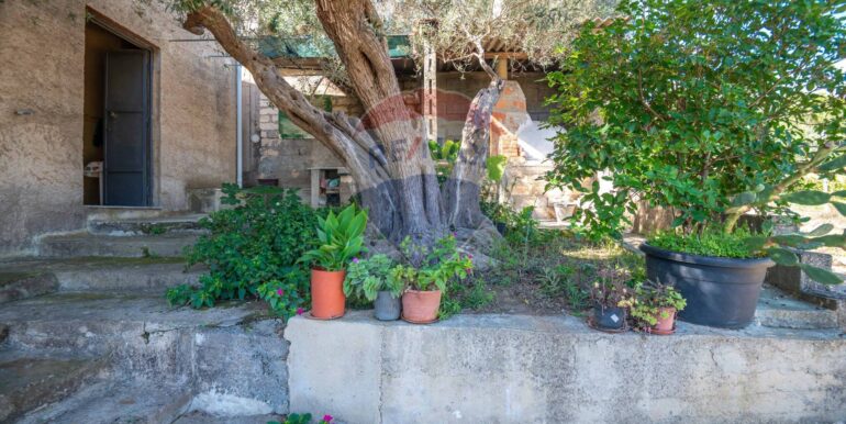 20251106171123-999253-10