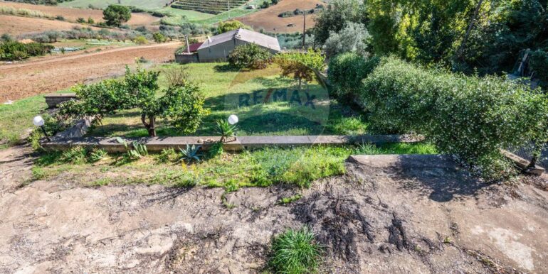 20251106171201-999253-19