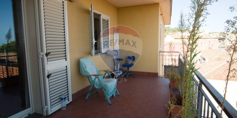 20251106173842-999262-5