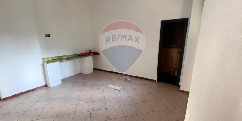 20251106181934-999277-3