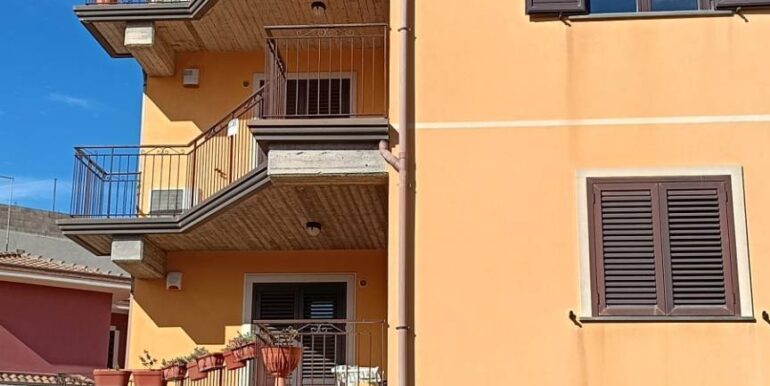 20251106182708-999245-1