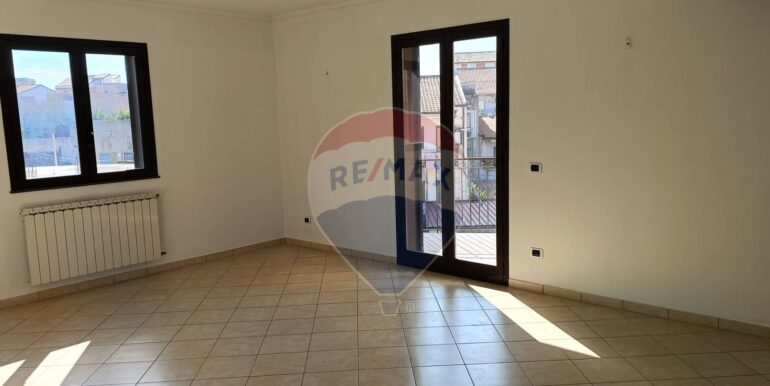 20251106182756-999245-4