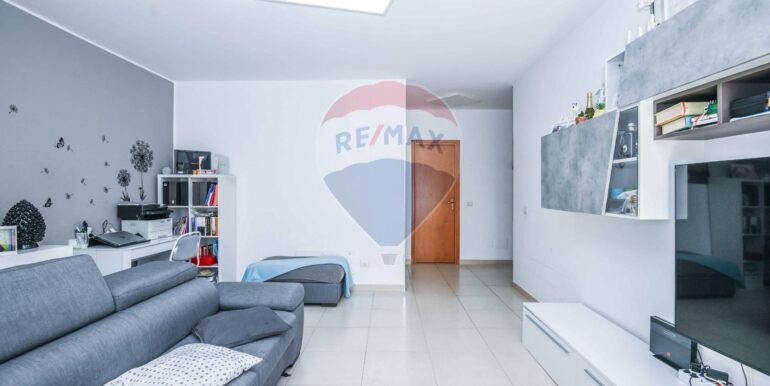 20251106192221-994544-4