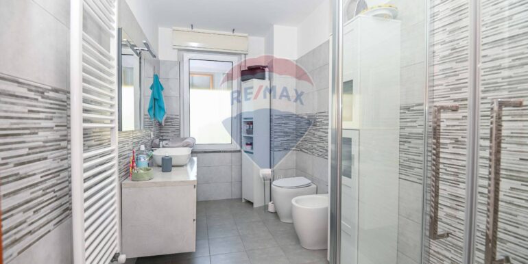 20251106192235-994544-8