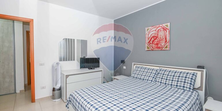 20251106192256-994544-13