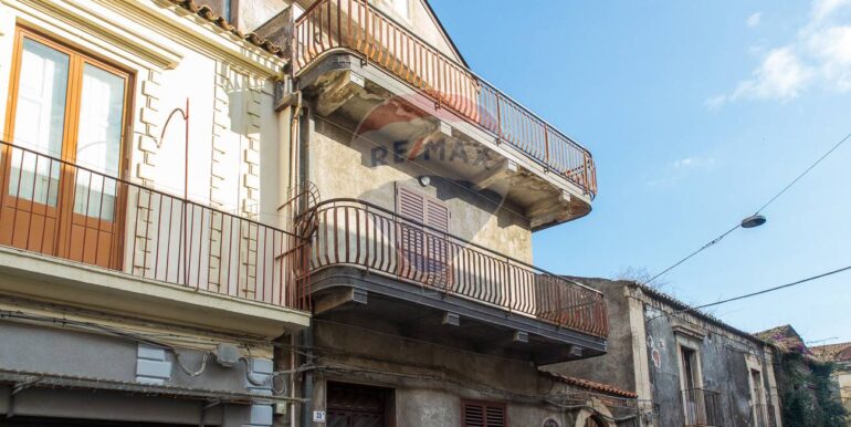 20251106201847-999299-1