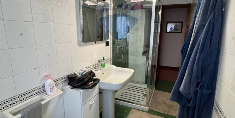 20251107163319-999375-11