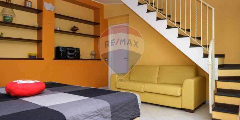 20251107164821-999450-7