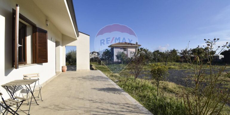 20251107172620-999476-3