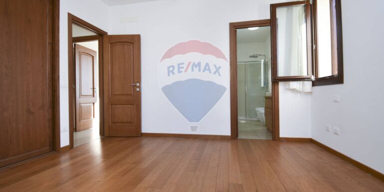 20251107172621-999476-16