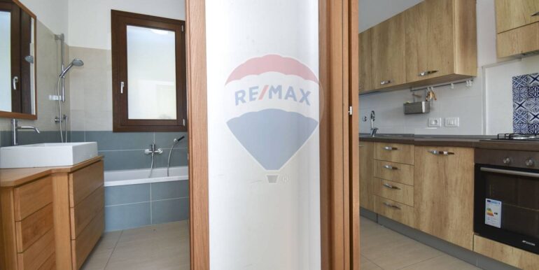 20251107172621-999476-7