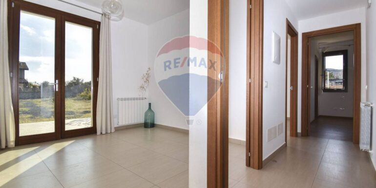 20251107172621-999476-9