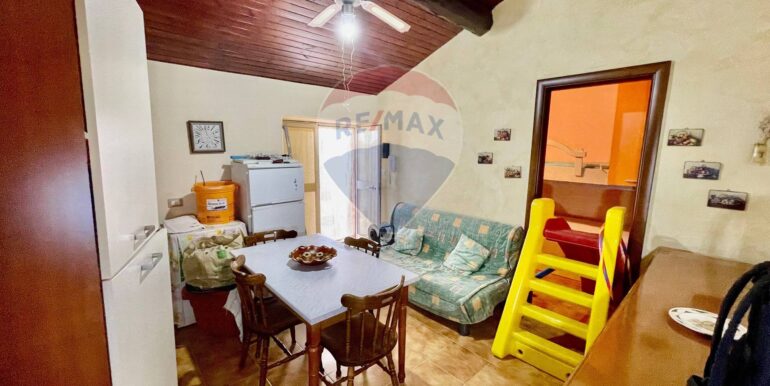 20251107183340-999494-2