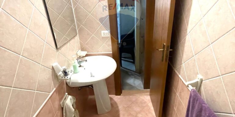 20251107184554-999494-24