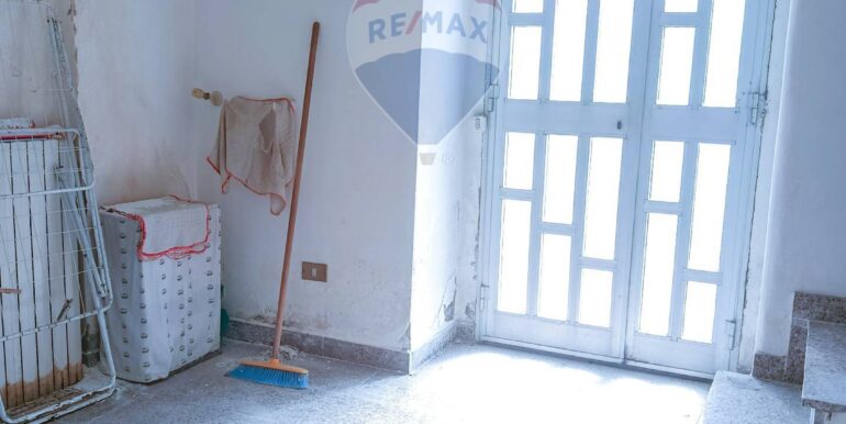 20251107184758-999384-2