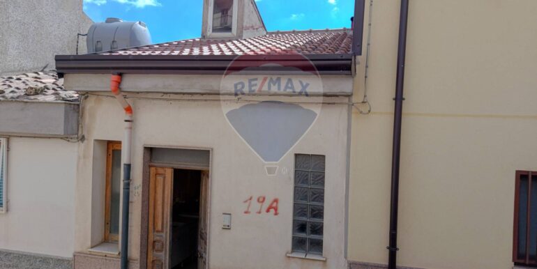 20251107184827-999384-12