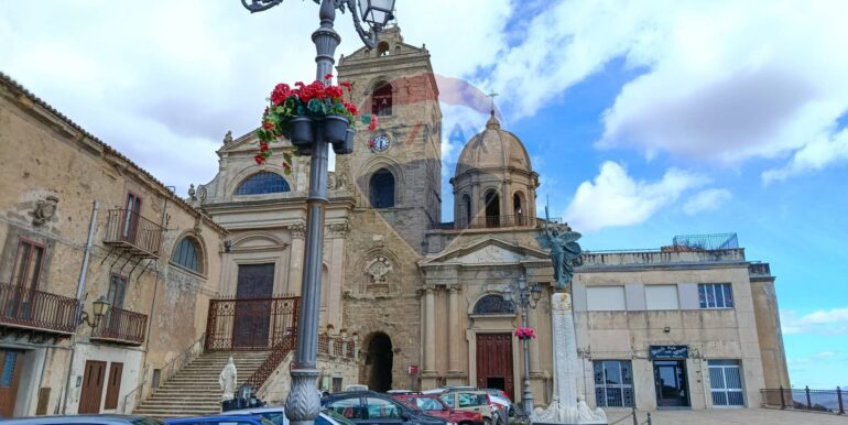 20251107184838-999384-15