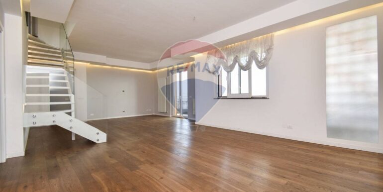 20251107191829-999485-3