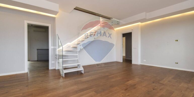 20251107191839-999485-8