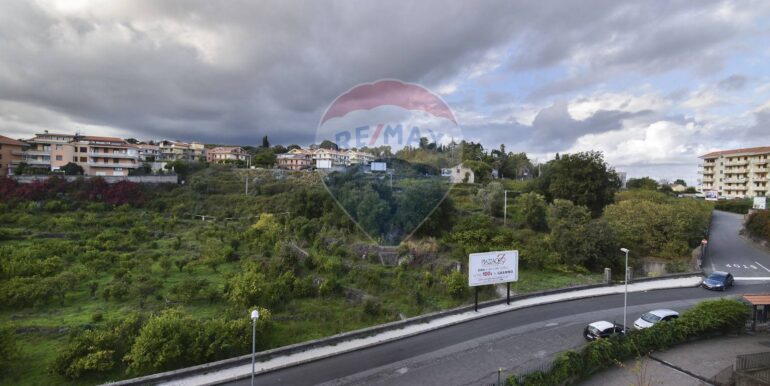 20251107191859-999485-19