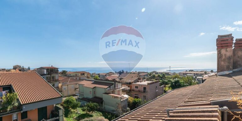 20251107202015-999681-8