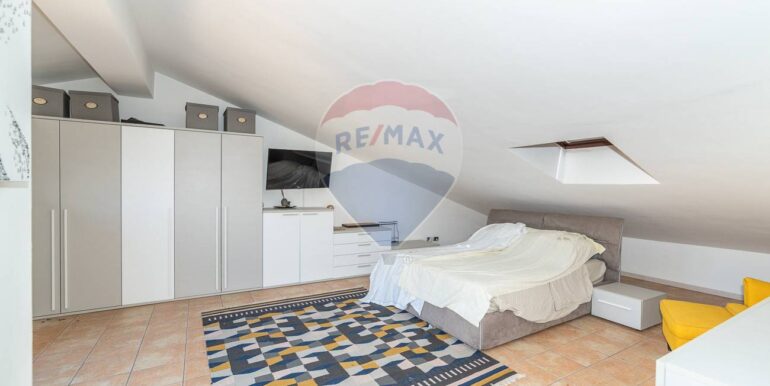 20251107202020-999681-10