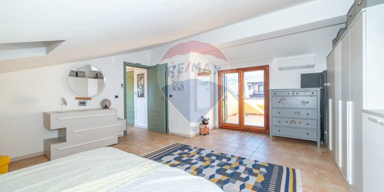 20251107202025-999681-12