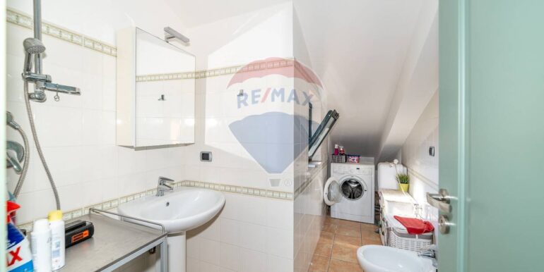 20251107202048-999681-21