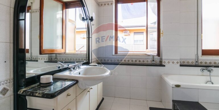 2025110795853-999310-5