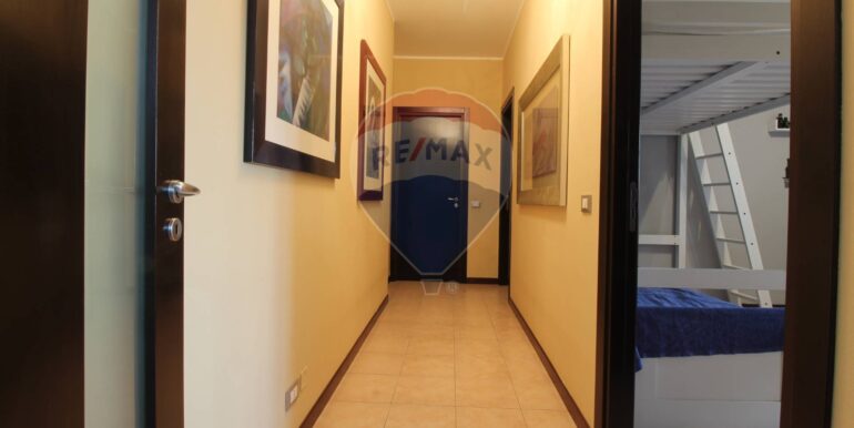 20251108115004-999711-7