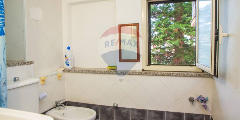 20251108121922-994693-7