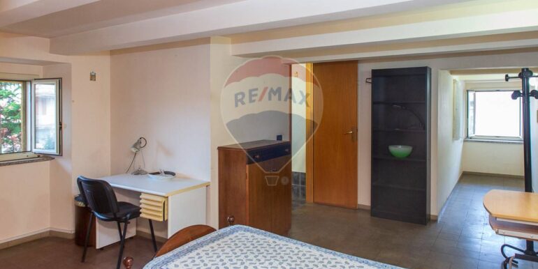 20251108121927-994693-9