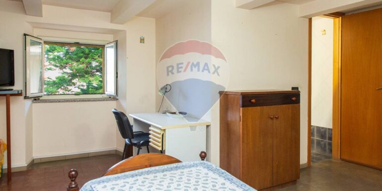 20251108121930-994693-10