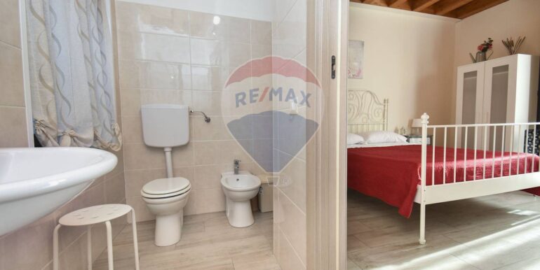 20251108141502-999729-32