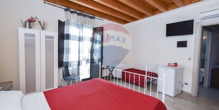 20251108141502-999729-35