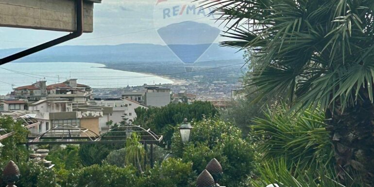 20251108160154-998441-35