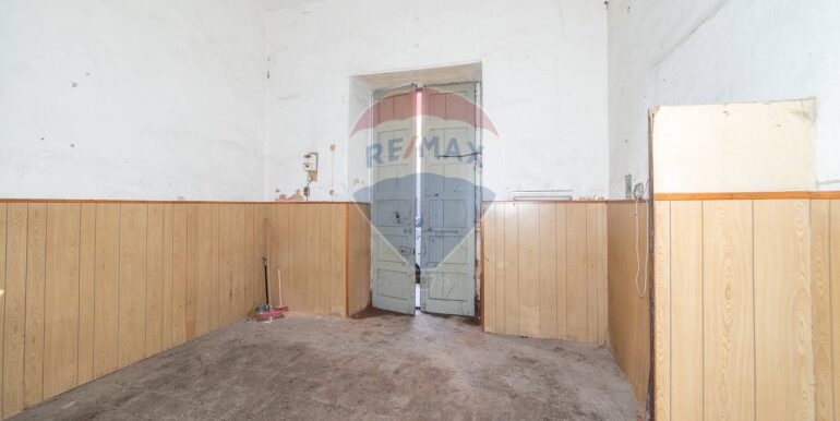 2025110874856-999693-22