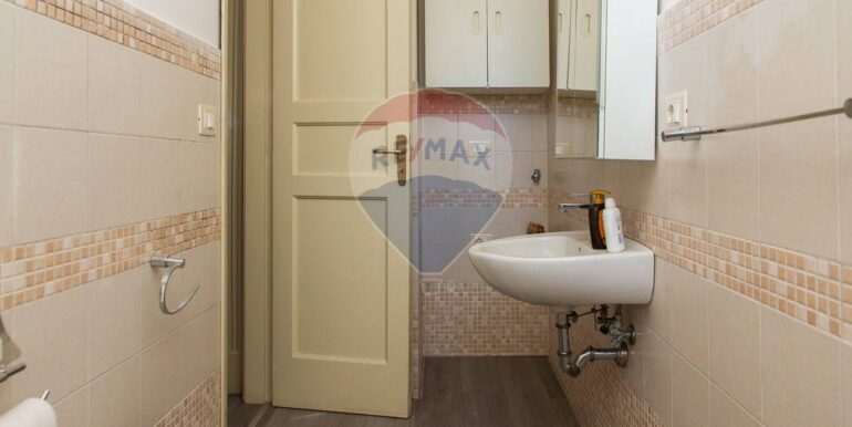 20251109174848-994495-10