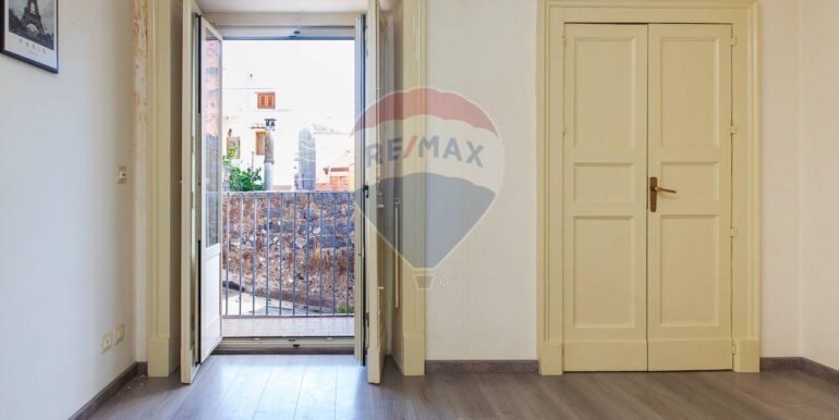 20251109174906-994495-16