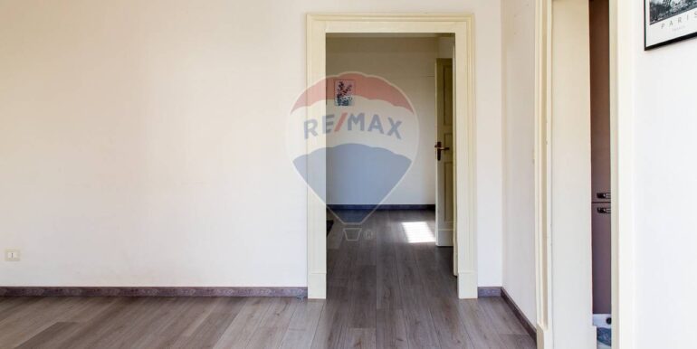 20251109174911-994495-17