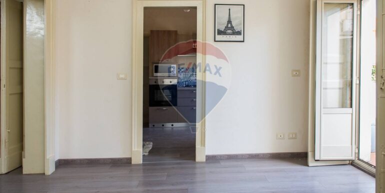 20251109174912-994495-18